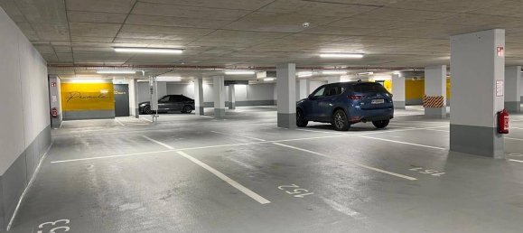 14m² Parking in Penzing, Austria No. 177435 8