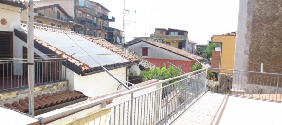 Casa de 5 habitaciónes en Gravina di Catania, Italy No. 275329 4