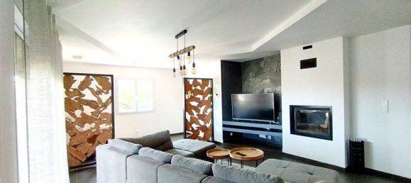 5 bedrooms House in Talasani, France No. 259772 3