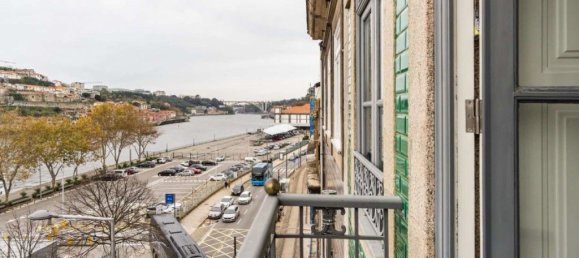 4 bedrooms House in Porto, Portugal No. 124706 2