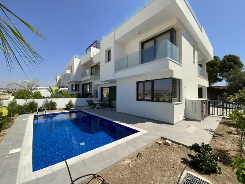 3 Schlafzimmer Gewerbliche Immobilie in Pyla, Cyprus, Nr. 19033