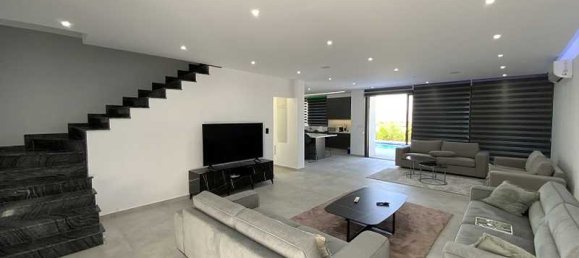 3 Schlafzimmer Gewerbliche Immobilie in Pyla, Cyprus, Nr. 19033 3