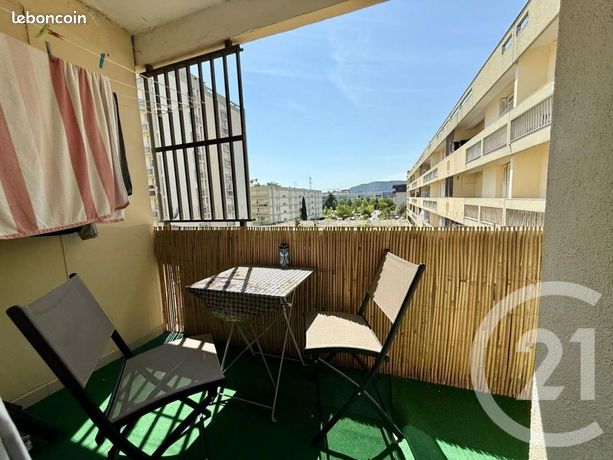 Apartamento de 2 dormitorios en Valence, France No. 302994