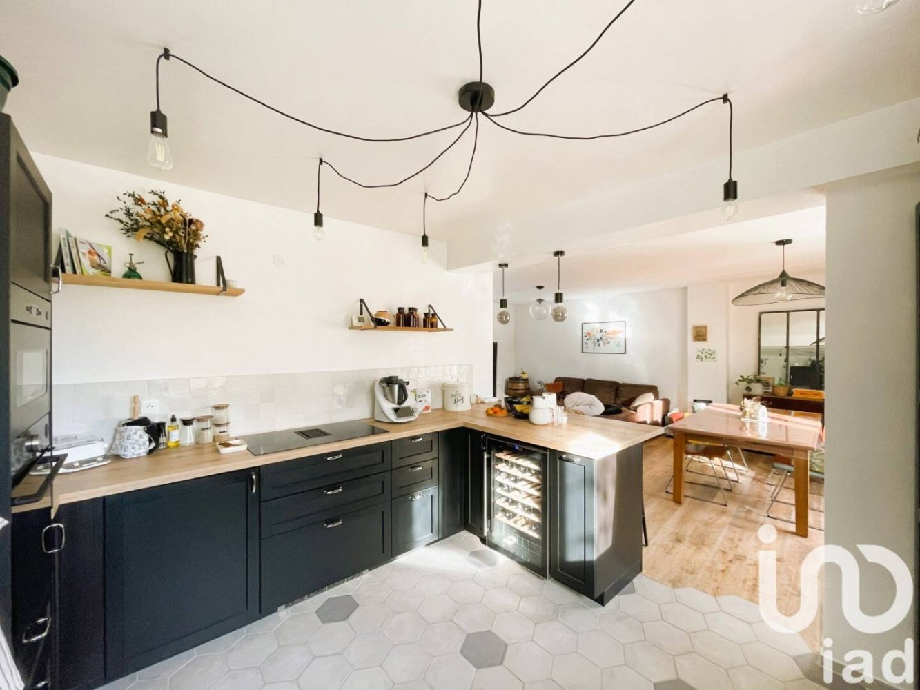 4 bedrooms House in Saint-Memmie, France No. 49076