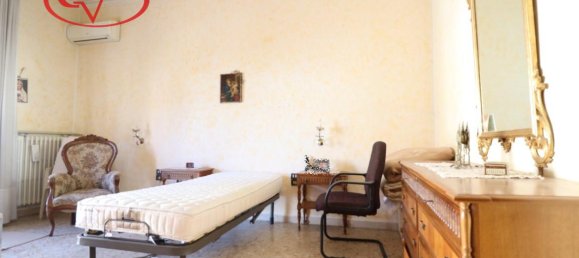 12-salle Villa à Montevarchi, Italy No. 237502 28