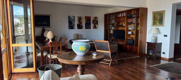 3 bedrooms Building in Messina, Italy No. 272180 4