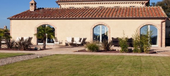 7 Schlafzimmer Schlösser in Siena, Italy, Nr. 196351 20