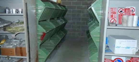 395m² Commercial property in Milan, Italy No. 248214 7