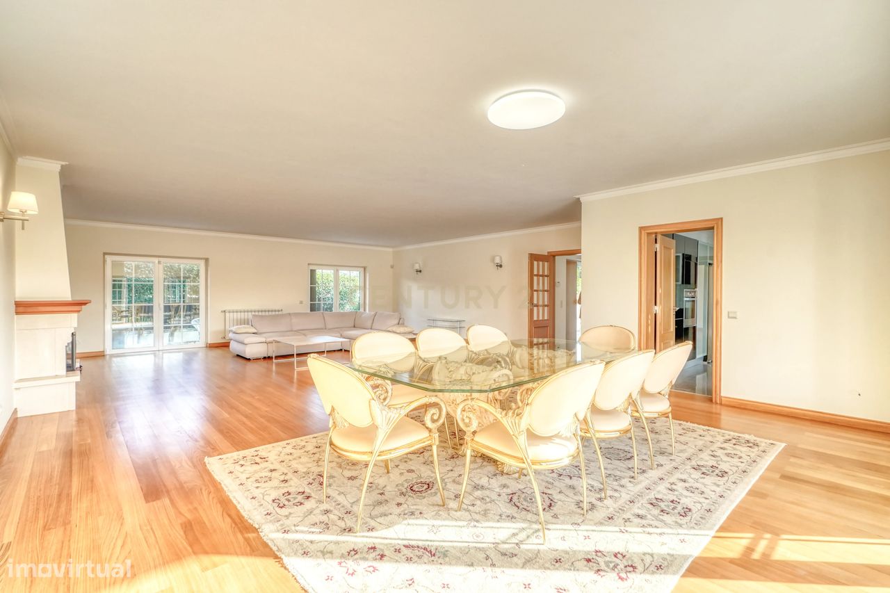 5 bedrooms House in Cascais, Portugal No. 188131