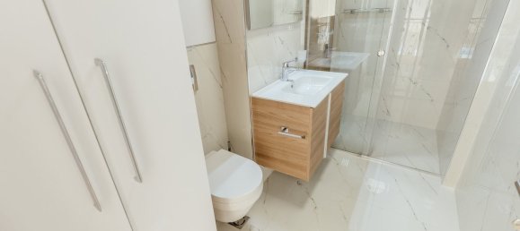 شقة 2 غرف نوم  في Tivat, Montenegro رقم 434 11