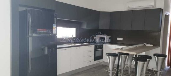 Коммерческая недвижимость с 3 спальнями в Ороклини, Кипр № 67691 2