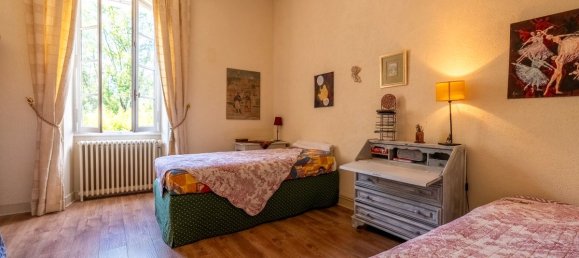 6 bedrooms House in Charente, France No. 294592 13