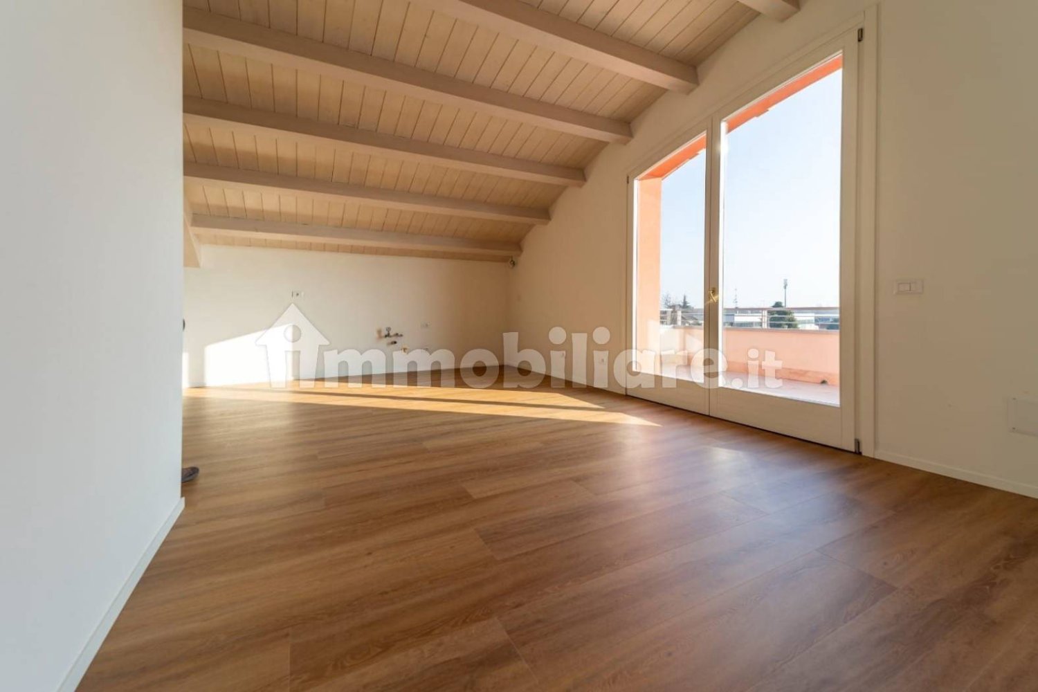 2 bedrooms Penthouse in Parma, Italy No. 225865