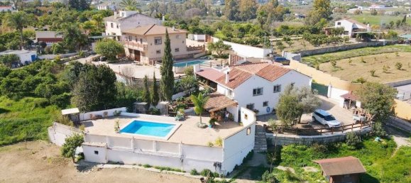 Villa de 4 dormitorios en Alhaurín el Grande, Spain No. 30003 3