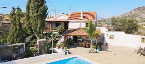 Villa de 4 dormitorios en Alhaurín el Grande, Spain No. 30003 6