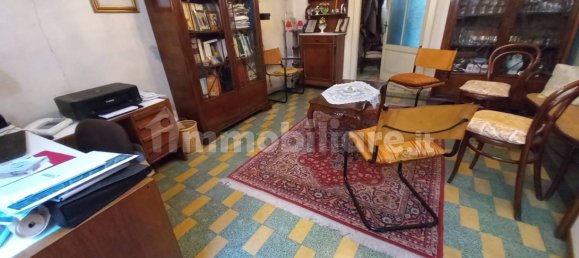 4 bedrooms Apartment in Lucca, Italy No. 328090 9