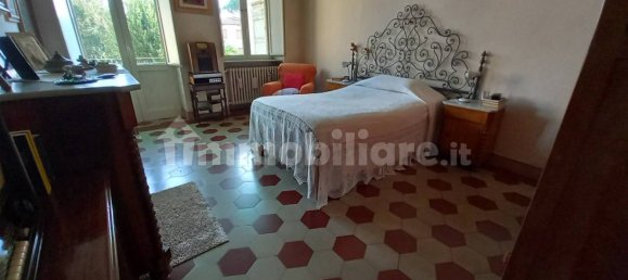 4 bedrooms Apartment in Lucca, Italy No. 328090 4