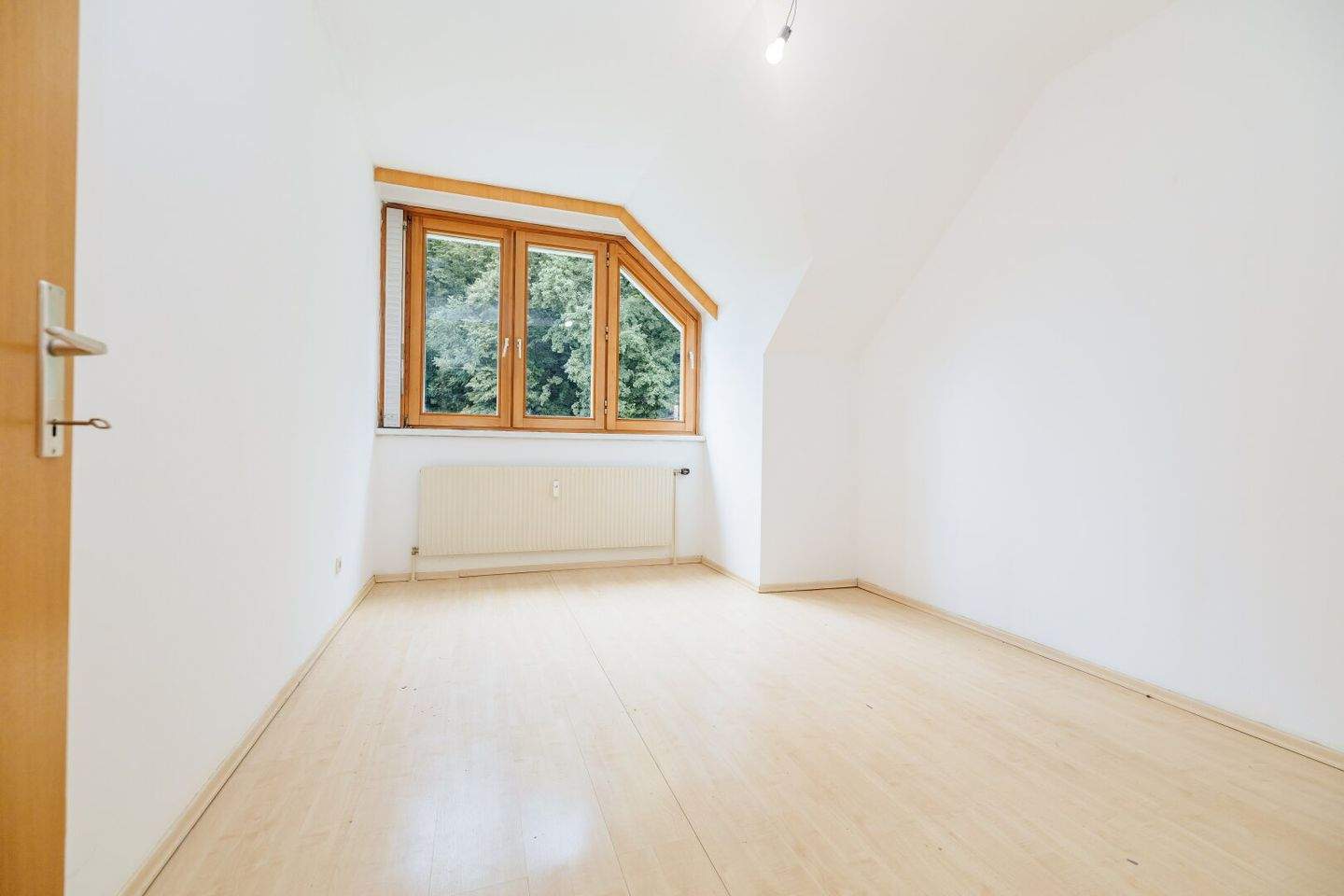 2غرفة شقة في Eggenberg, Austria رقم 237468