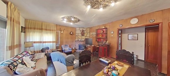 4 bedrooms House in Madrid, Spain No. 189064 2