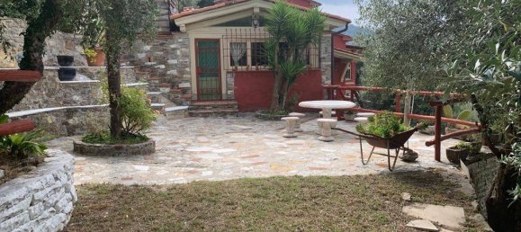 3 bedrooms Villa in Seravezza, Italy No. 368058 13