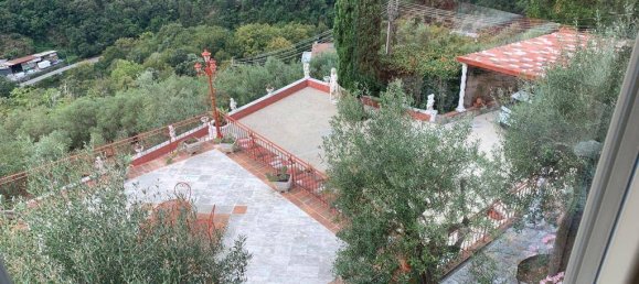 3 bedrooms Villa in Seravezza, Italy No. 368058 5