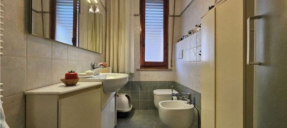 5 bedrooms Apartment in Empoli, Italy No. 332539 13