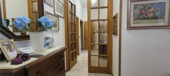 5 bedrooms Apartment in Empoli, Italy No. 332539 12