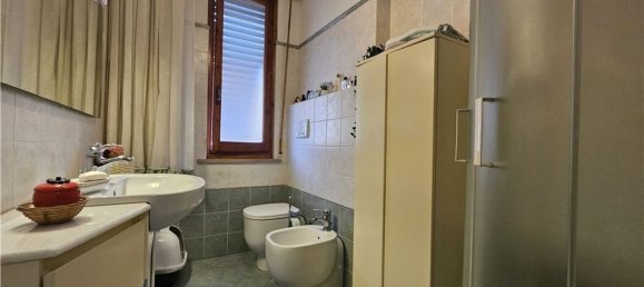 5 bedrooms Apartment in Empoli, Italy No. 332539 14