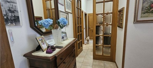 5 bedrooms Apartment in Empoli, Italy No. 332539 11