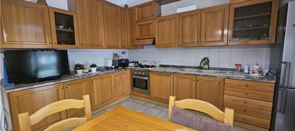 5 bedrooms Apartment in Empoli, Italy No. 332539 8