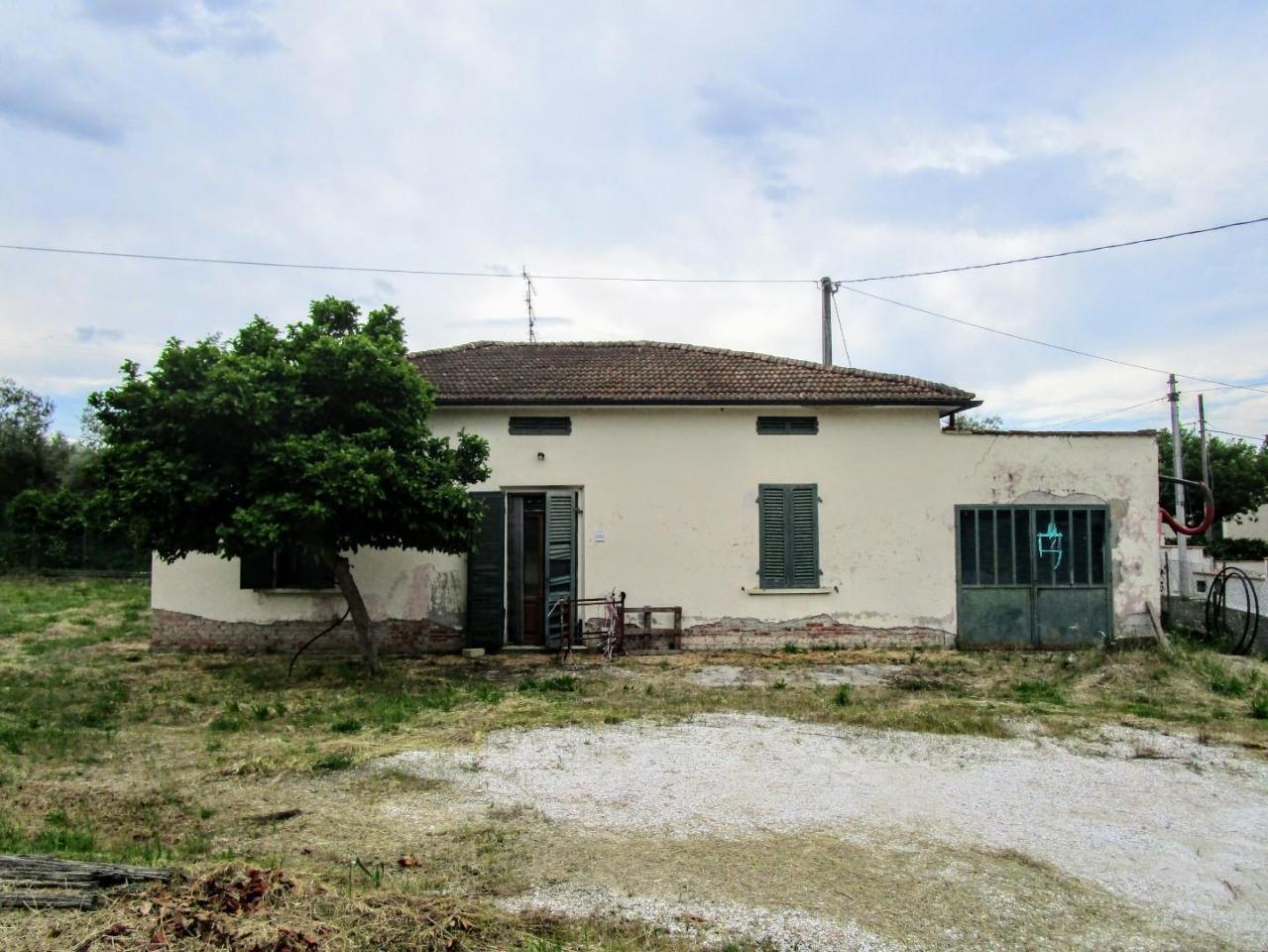 Casa de 4 habitaciónes en Fucecchio, Italy No. 83998