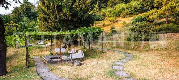 Здание с 7 комнатами в Комо, Италия № 238936 31