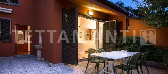 Здание с 7 комнатами в Комо, Италия № 238936 4