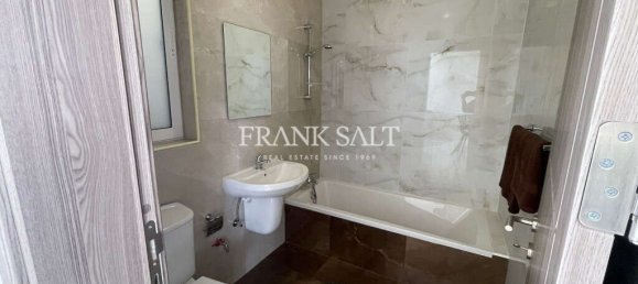 2 bedrooms Penthouse in Zebbug, Malta No. 5777 27