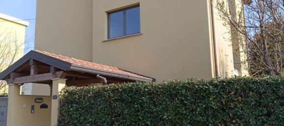 Apartamento de 4 dormitorios en Gerenzano, Italy No. 361286 24