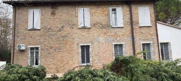 16 bedrooms Apartment in Ravenna, Italy No. 334287 3