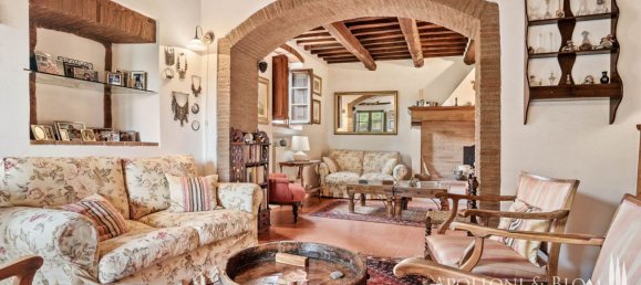 8 bedrooms House in Radda in Chianti, Italy No. 54106 3