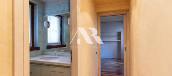 4 bedrooms Apartment in Verona, Italy No. 59370 34