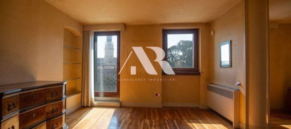 4 bedrooms Apartment in Verona, Italy No. 59370 20