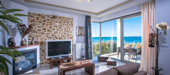 Недвижимость с 4 спальнями в Ираклион, Греция № 3766 3