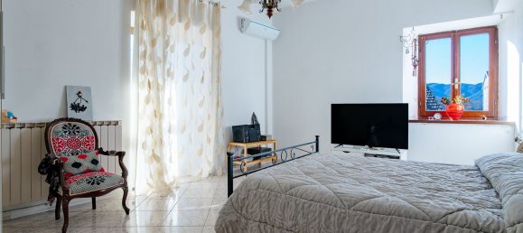 Вилла с 6 комнатами в Аулла, Италия № 85026 48