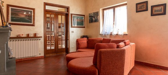 Вилла с 6 комнатами в Аулла, Италия № 85026 8