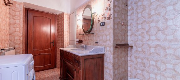 Вилла с 6 комнатами в Аулла, Италия № 85026 39