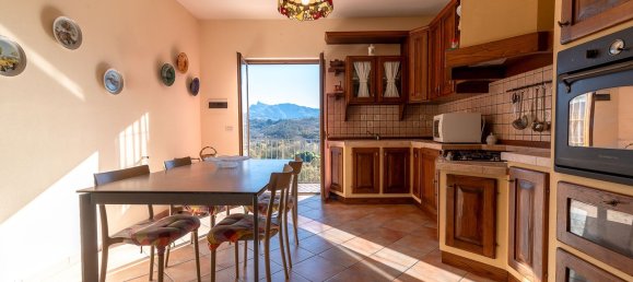 Вилла с 6 комнатами в Аулла, Италия № 85026 14