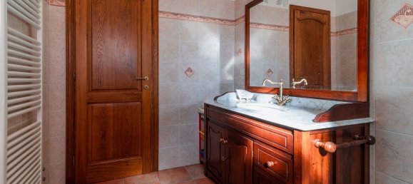 Вилла с 6 комнатами в Аулла, Италия № 85026 34