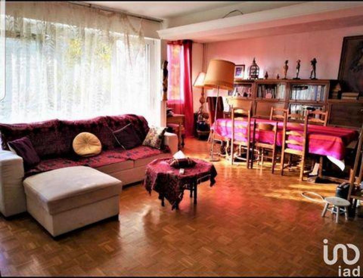 Condominio de 3 dormitorios en Montmorency, France No. 30344