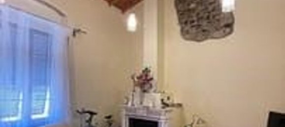 6 rooms Duplex in Carrara, Italy No. 193019 3