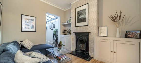 3 bedrooms House in London, United Kingdom No. 12745 25