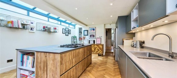 3 bedrooms House in London, United Kingdom No. 12745 22