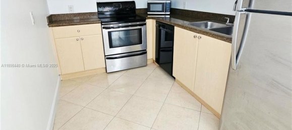 2 dormitorios propiedad comercial en venta en Miami, Miami-Dade, Florida, USA № 615897 10